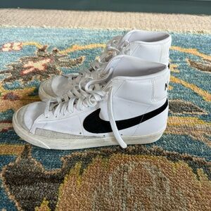 Men’s Nike Blazer High sneaker. Size 9.5.